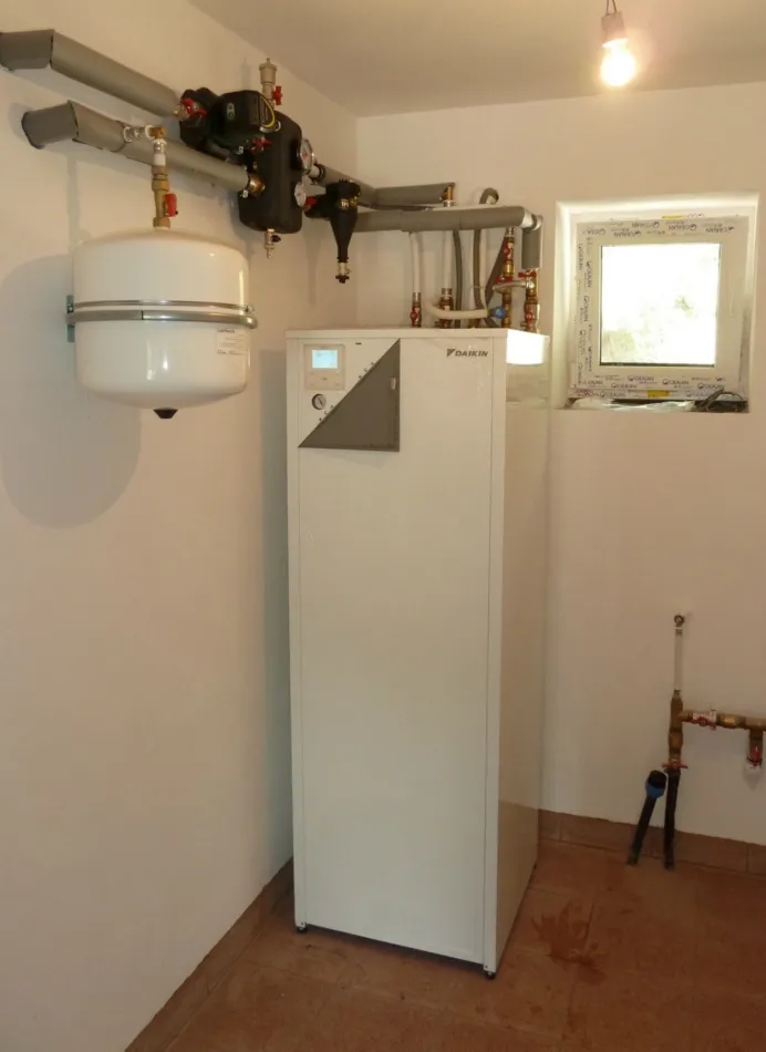 Tepelné čerpadlo vzduch voda Daikin Altherma LT 8kW rodinný dom Riečka