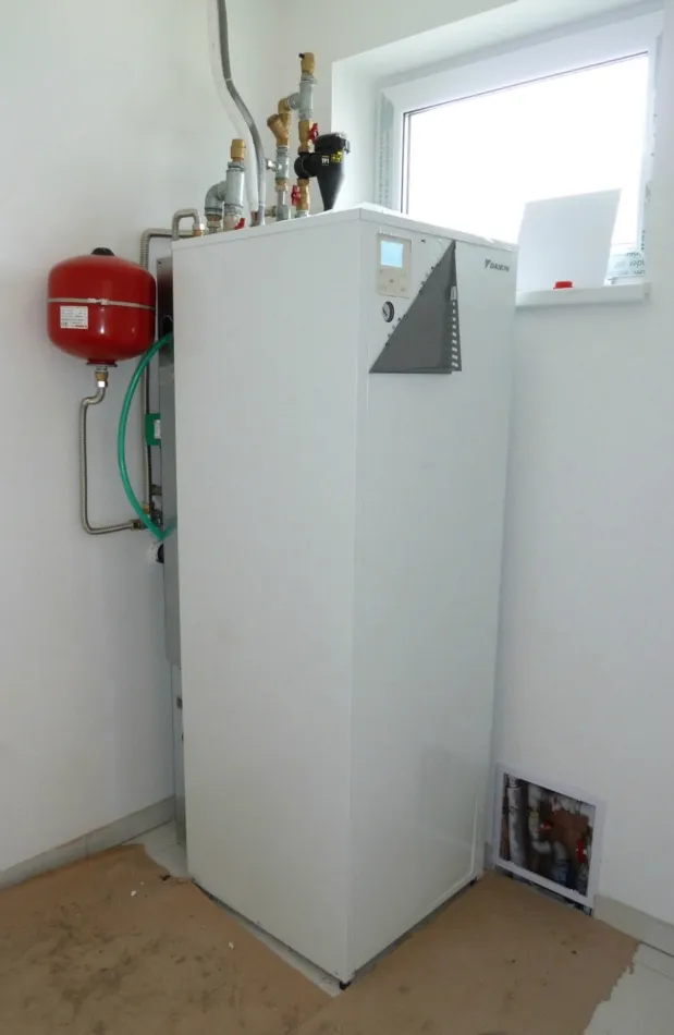 Tepelné čerpadlo vzduch voda Daikin Altherma LT 8kW rodinný dom Rovinka
