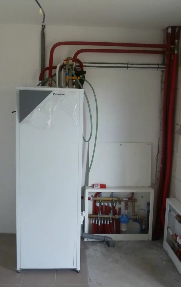 Tepelné čerpadlo vzduch voda Daikin Altherma LT 8kW rodinný dom Stošice