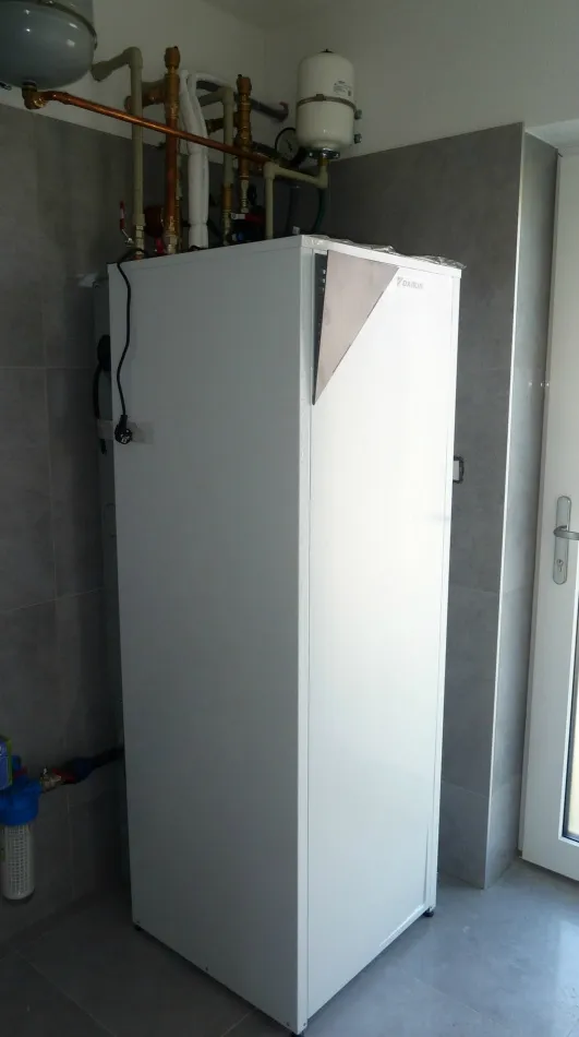 Tepelné čerpadlo vzduch voda Daikin Altherma LT 8kW rodinný dom Stožok