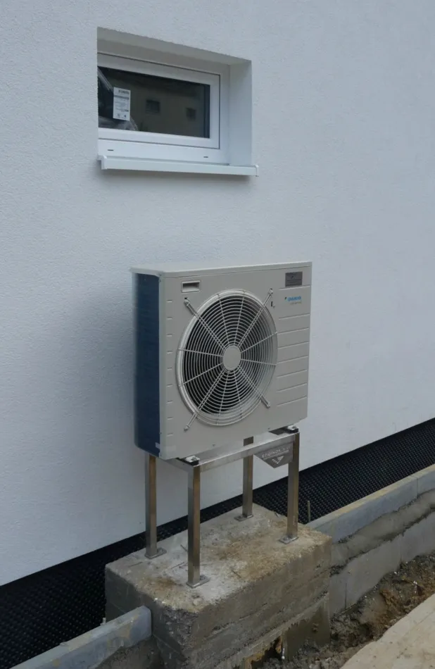 Tepelné čerpadlo vzduch voda Daikin Altherma LT 8kW rodinný dom Stuhleckblick