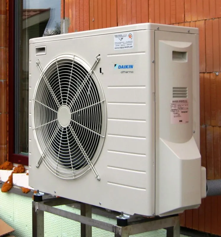 Tepelné čerpadlo vzduch voda Daikin Altherma LT 8kW rodinný dom Sučany