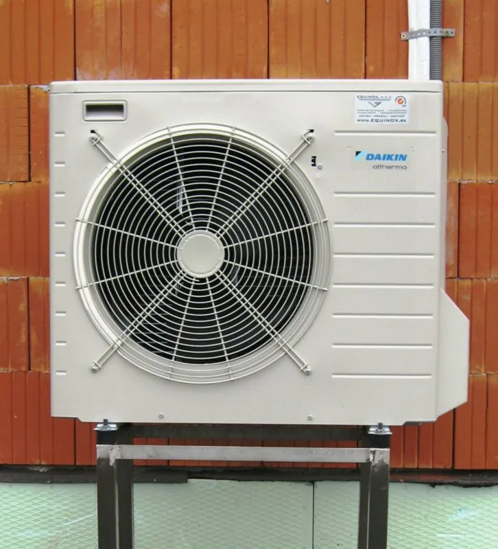 Tepelné čerpadlo vzduch voda Daikin Altherma LT 8kW rodinný dom Sučany