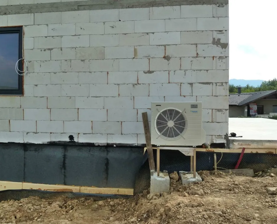 Tepelné čerpadlo vzduch voda Daikin Altherma LT 8kW rodinný dom Sverepec