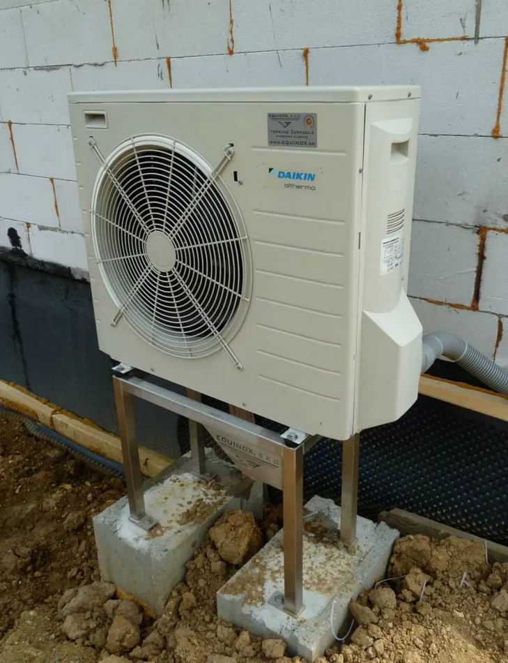 Tepelné čerpadlo vzduch voda Daikin Altherma LT 8kW rodinný dom Sverepec