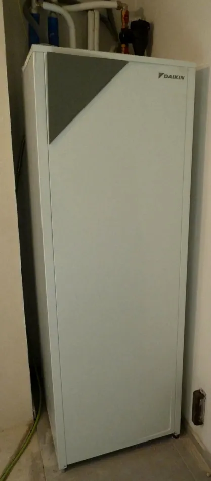 Tepelné čerpadlo vzduch voda Daikin Altherma LT 8kW rodinný dom Sverepec