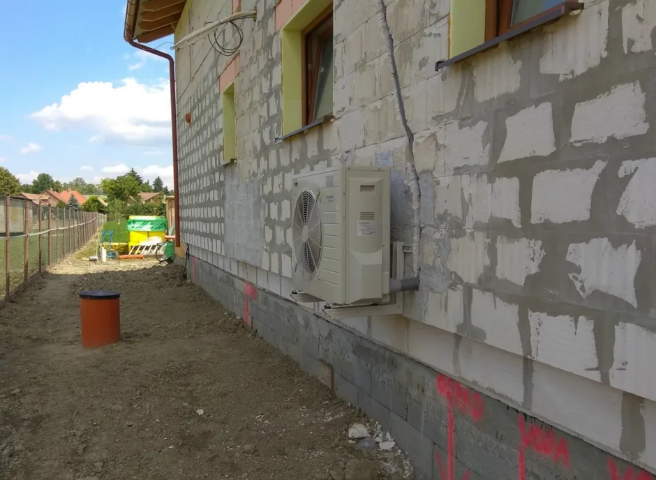 Tepelné čerpadlo vzduch voda Daikin Altherma LT 8kW rodinný dom Tomášikovo