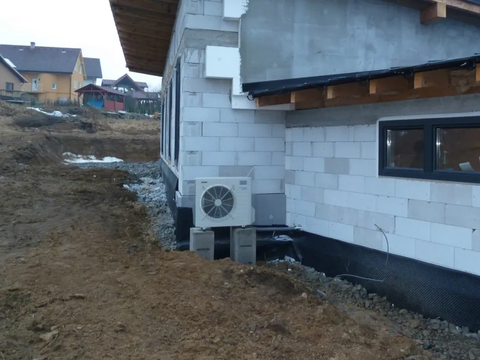Tepelné čerpadlo vzduch voda Daikin Altherma LT 8kW rodinný dom Trstená