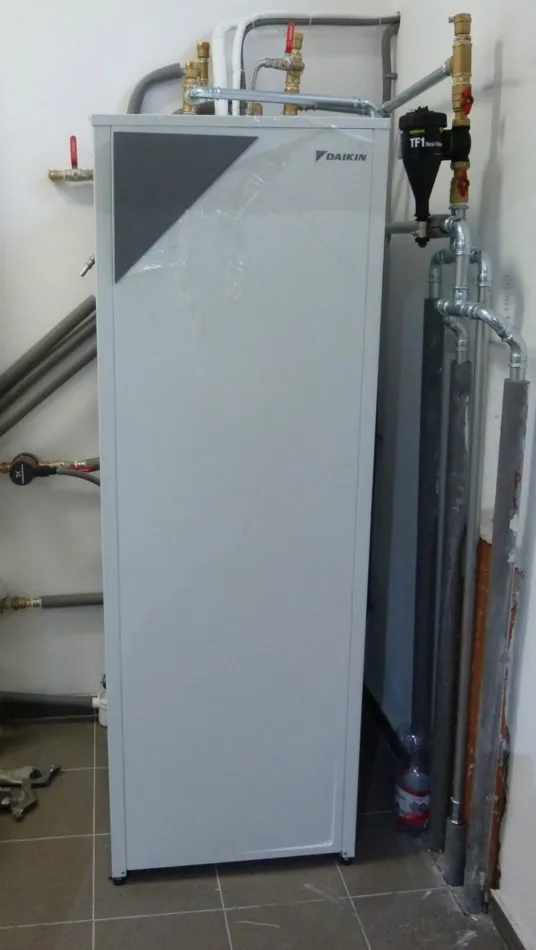 Tepelné čerpadlo vzduch voda Daikin Altherma LT 8kW rodinný dom Vajkovce