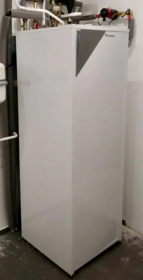 Tepelné čerpadlo vzduch voda Daikin Altherma LT 8kW rodinný dom Veľké Bielice