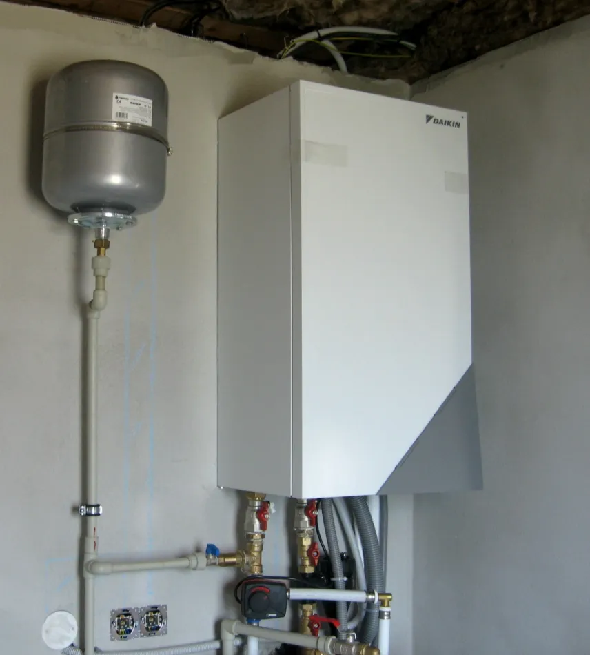 Tepelné čerpadlo vzduch voda Daikin Altherma LT 8kW rodinný dom Veľký Lapáš