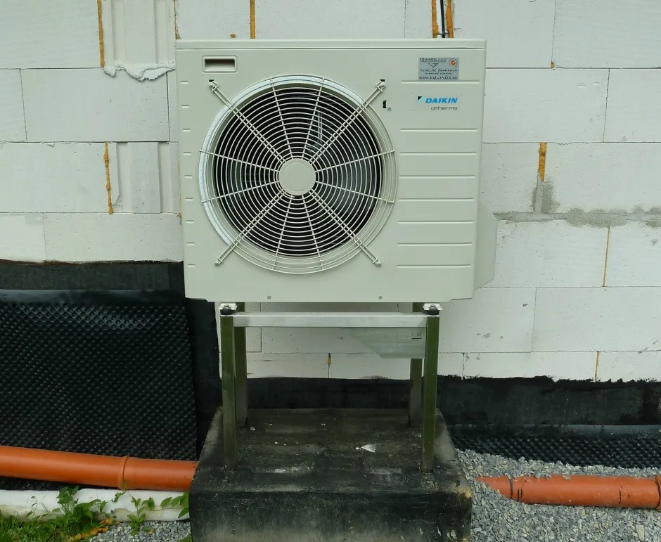 Tepelné čerpadlo vzduch voda Daikin Altherma LT 8kW rodinný dom Žaškov