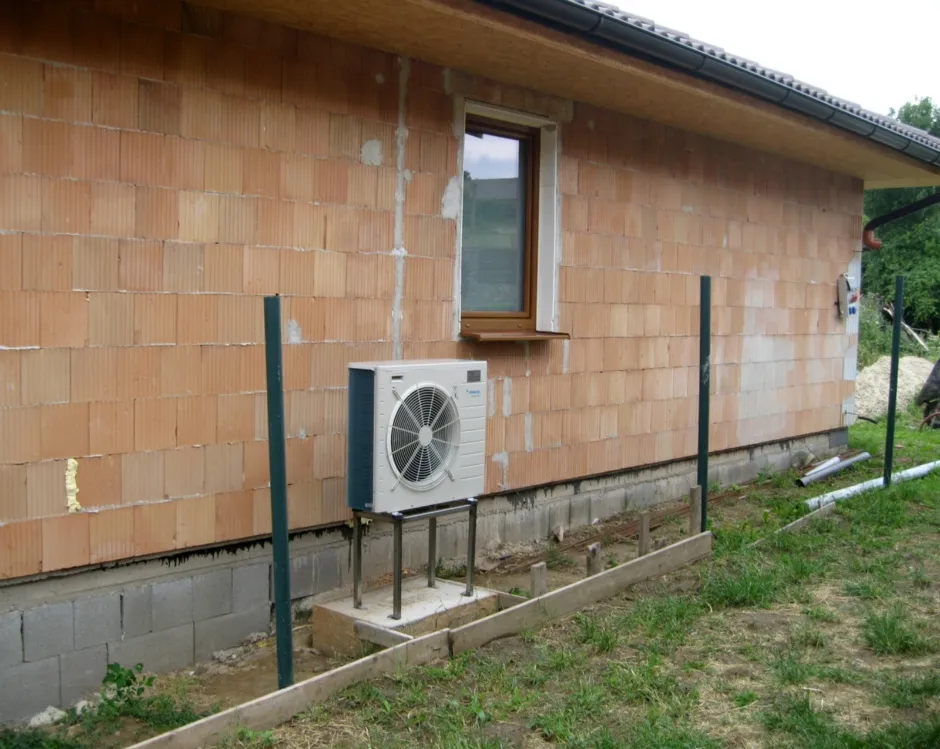 Tepelné čerpadlo vzduch voda Daikin Altherma LT 8kW rodinný dom Žikava