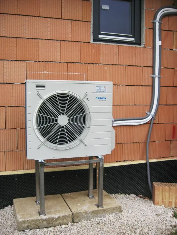 Tepelné čerpadlo vzduch voda Daikin Altherma LT 8kW rodinný dom Žitná Radiša