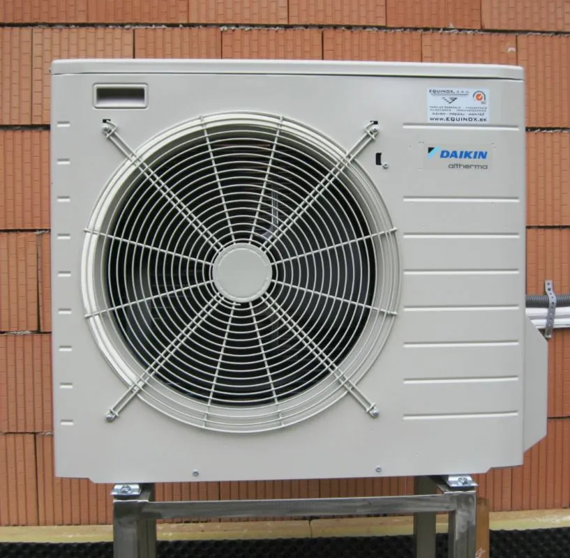 Tepelné čerpadlo vzduch voda Daikin Altherma LT 8kW rodinný dom Žitná Radiša