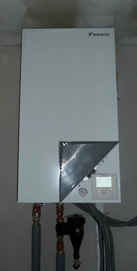 Tepelné čerpadlo vzduch voda Daikin Altherma LT 8kW rodinný dom Zurndorf