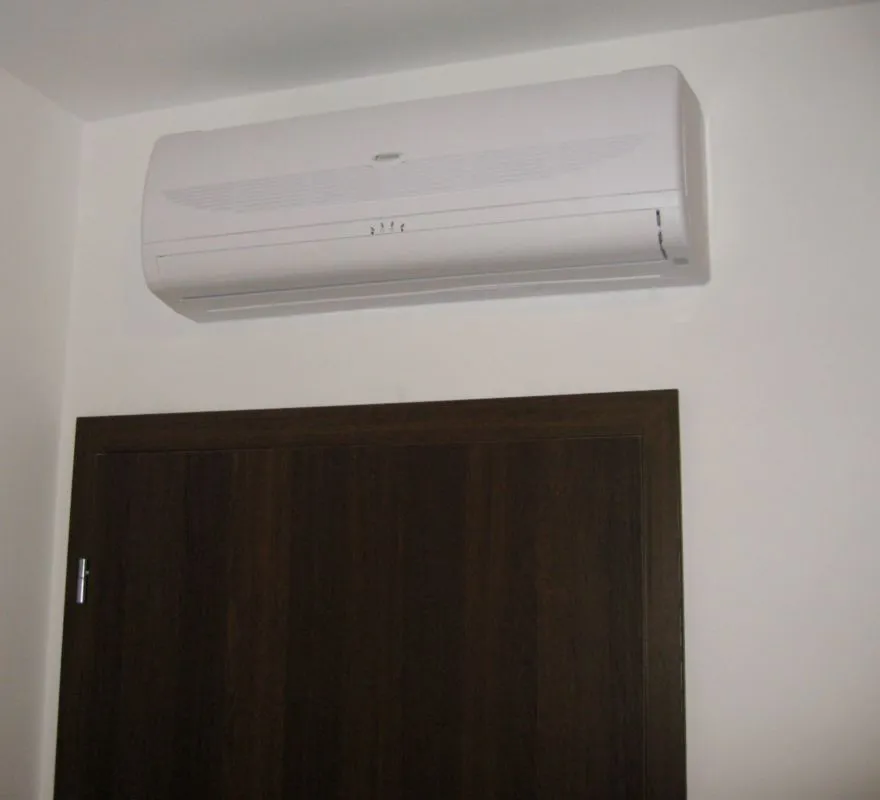 Tepelné čerpadlo vzduch voda Daikin Altherma LT 8kW s chladením fan coil nástenný rodinný dom Čakany1