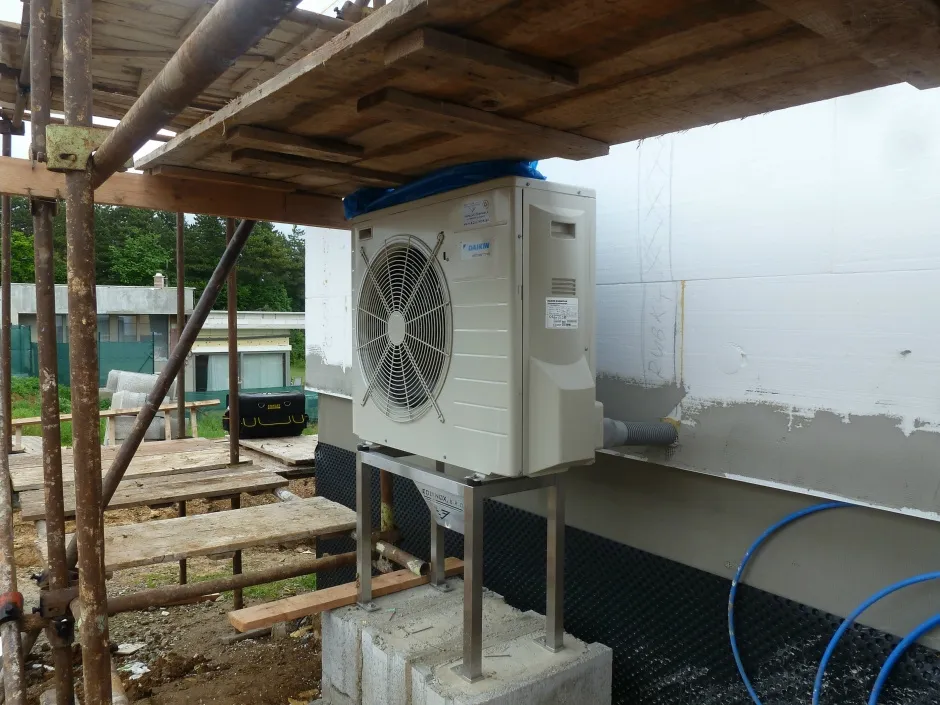 Tepelné čerpadlo vzduch voda Daikin Altherma LT 8kW s chladením rod. dom Banská Bystrica