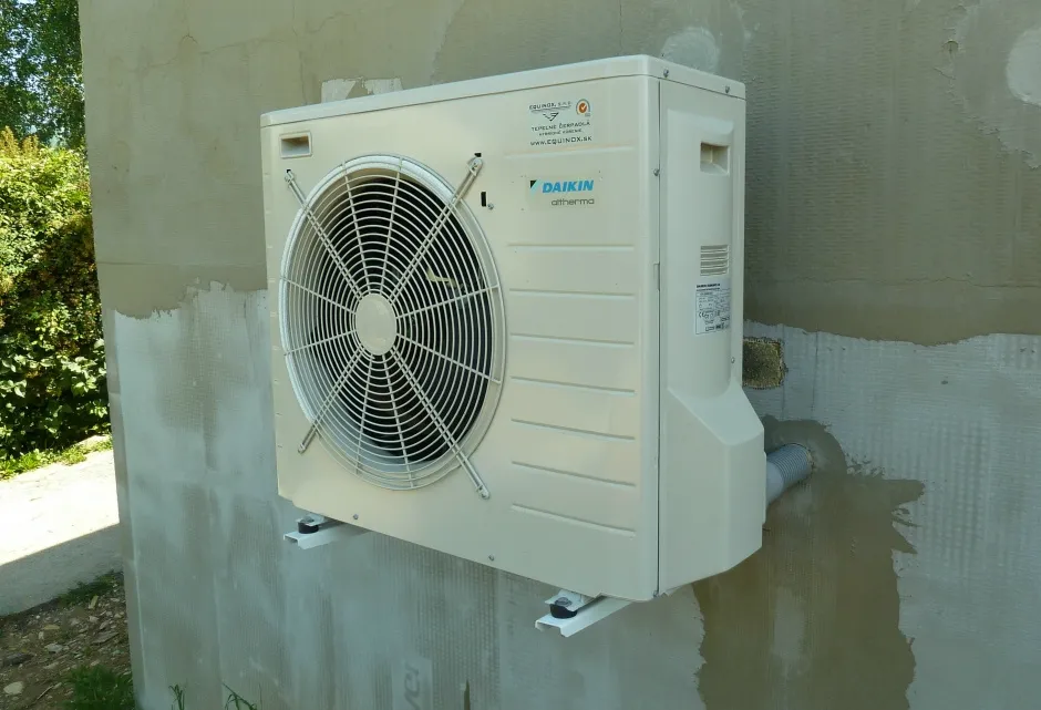 Tepelné čerpadlo vzduch voda Daikin Altherma LT 8kW s chladením rod. dom Banská Bystrica