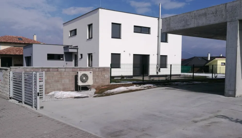 Tepelné čerpadlo vzduch voda Daikin Altherma LT 8kW s chladením rod. dom Banská Bystrica