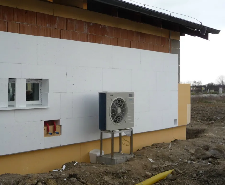 Tepelné čerpadlo vzduch voda Daikin Altherma LT 8kW s chladením rodinný dom Chorvátsky Grob