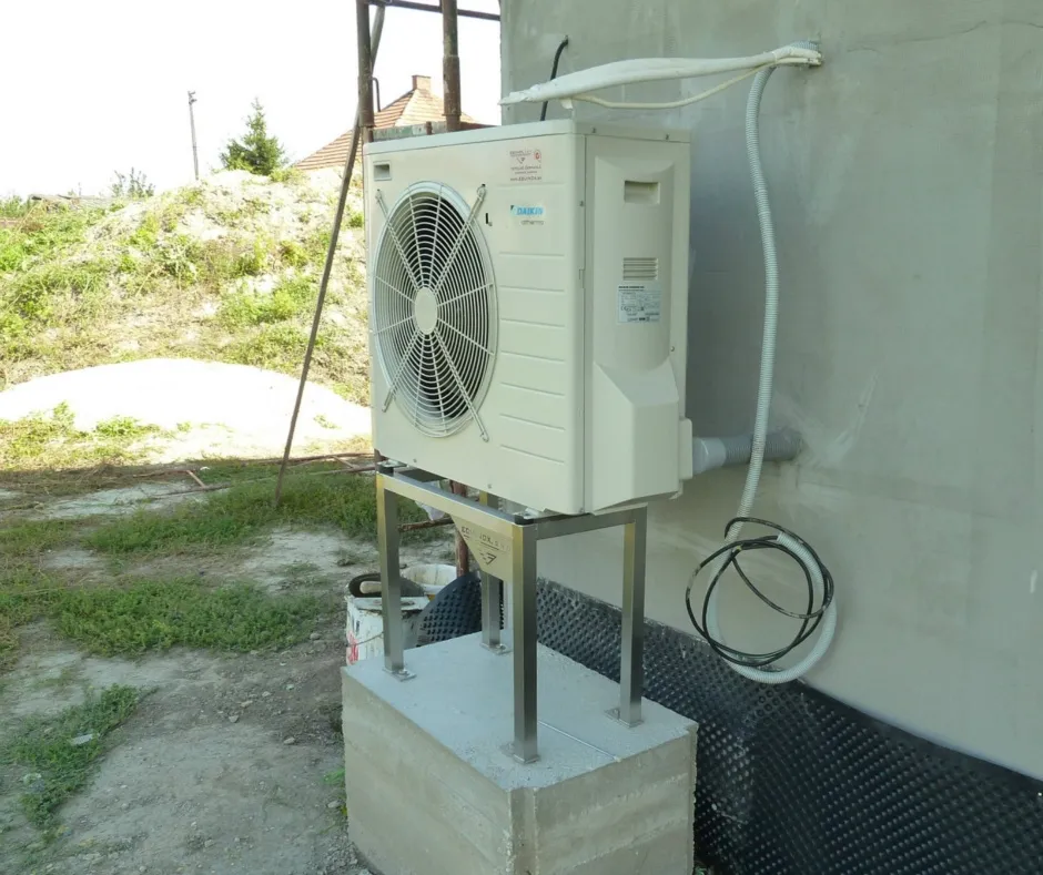 Tepelné čerpadlo vzduch voda Daikin Altherma LT 8kW s chladením rod. dom Čiližská Radvaň