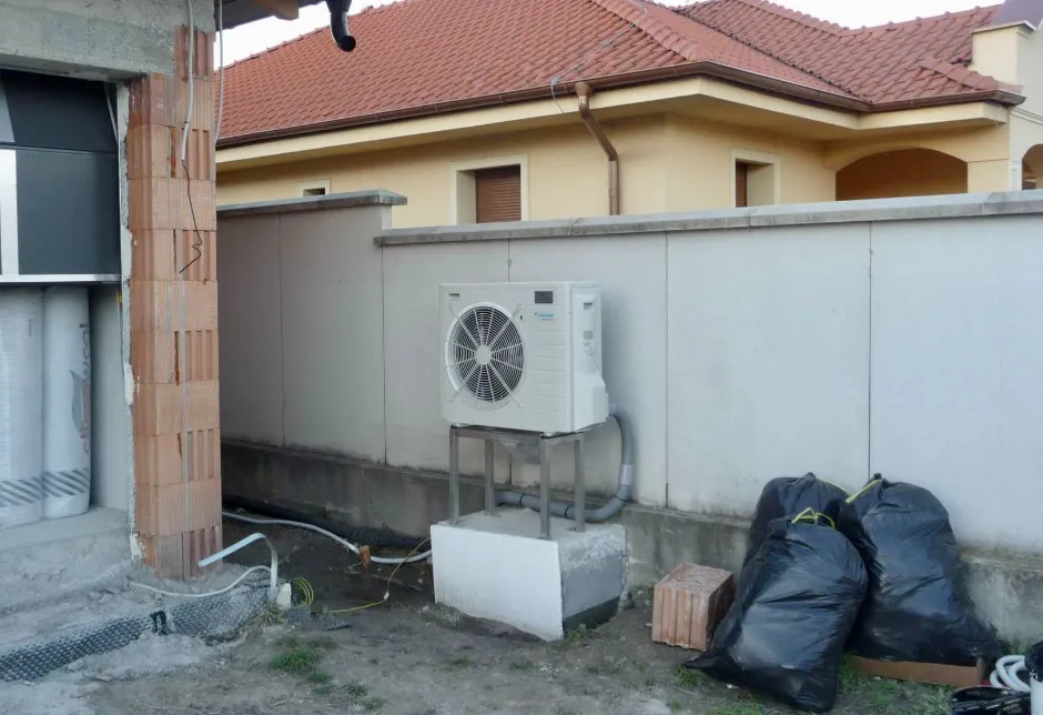 Tepelné čerpadlo vzduch voda Daikin Altherma LT 8kW s chladením rod. dom Dunajská Streda