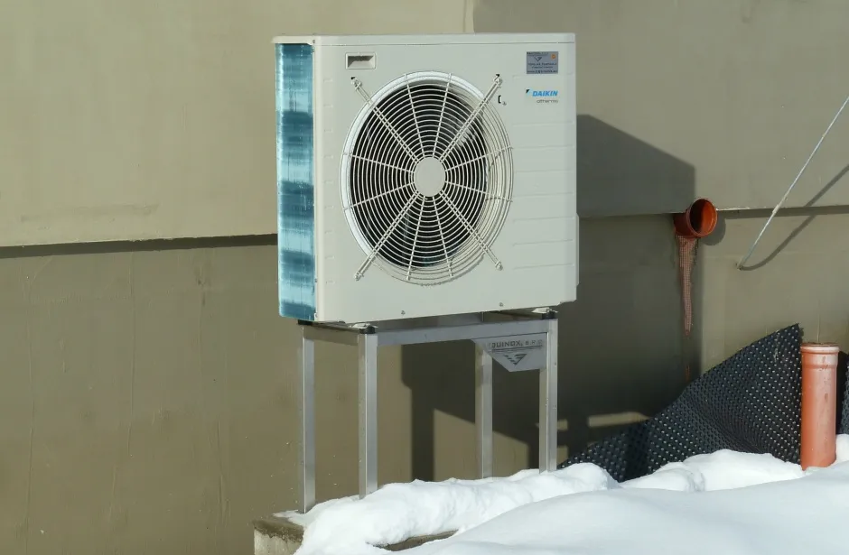 Tepelné čerpadlo vzduch voda Daikin Altherma LT 8kW s chladením rod. dom Liptovský Peter