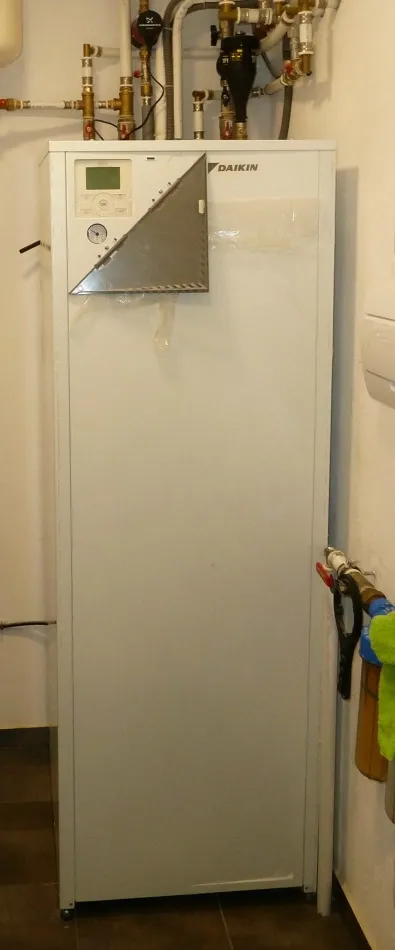 Tepelné čerpadlo vzduch voda Daikin Altherma LT 8kW s chladením rod. dom Tesárske Mlyňany