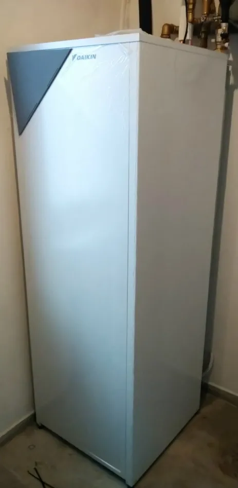 Tepelné čerpadlo vzduch voda Daikin Altherma LT 8kW s chladením rod. dom Záhorská Bystrica