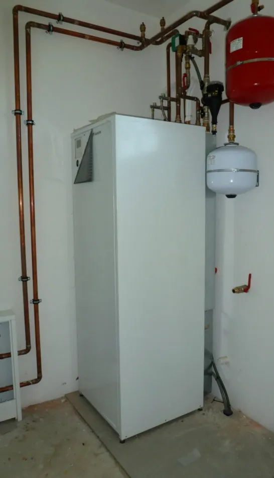 Tepelné čerpadlo vzduch voda Daikin Altherma LT 8kW s chladením rodinný dom Abrahám
