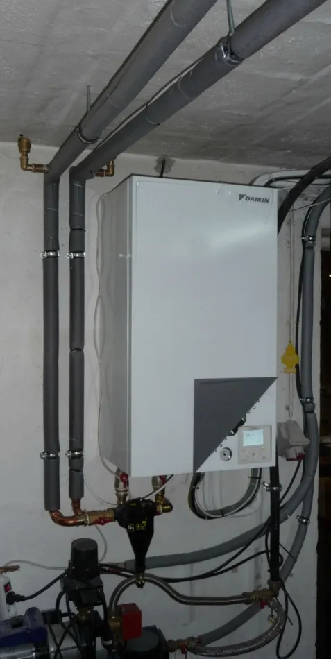 Tepelné čerpadlo vzduch voda Daikin Altherma LT 8kW s chladením rodinný dom Berg