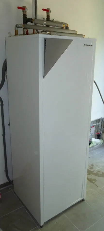 Tepelné čerpadlo vzduch voda Daikin Altherma LT 8kW s chladením rodinný dom Bernolákovo