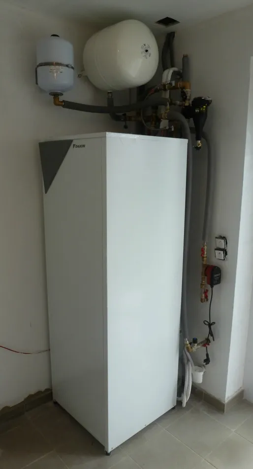 Tepelné čerpadlo vzduch voda Daikin Altherma LT 8kW s chladením rodinný dom Borinka