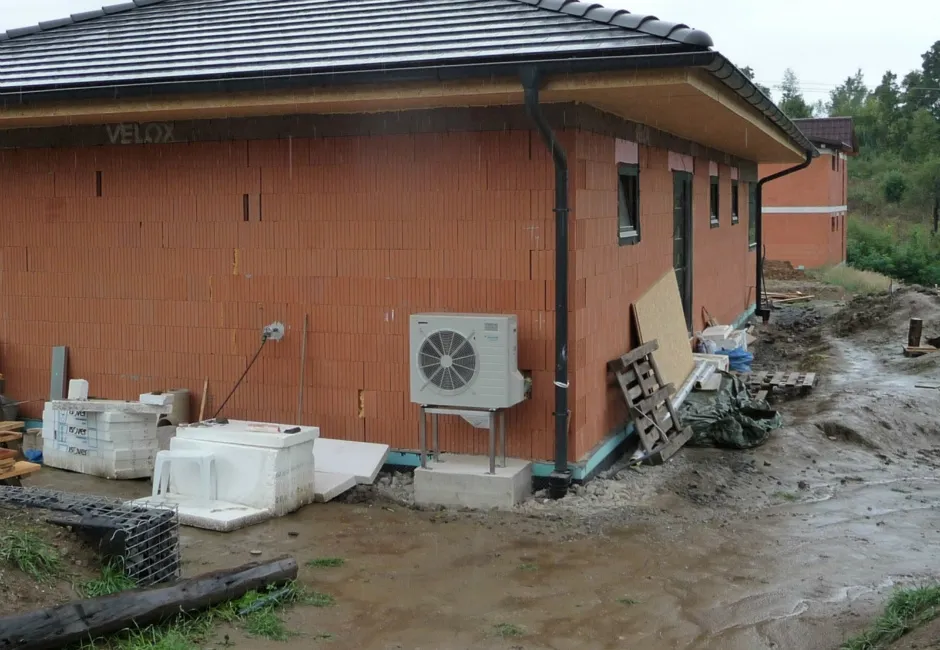 Tepelné čerpadlo vzduch voda Daikin Altherma LT 8kW s chladením rodinný dom Dolná Mičiná