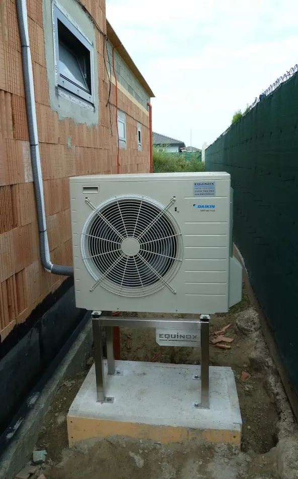 Tepelné čerpadlo vzduch voda Daikin Altherma LT 8kW s chladením rodinný dom Dolný Bar