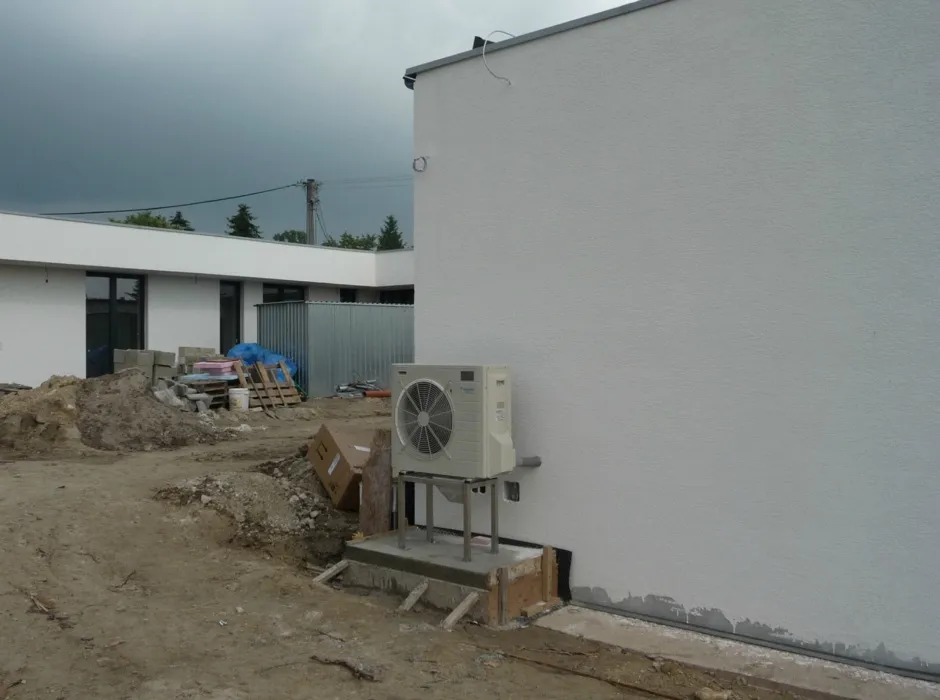 Tepelné čerpadlo vzduch voda Daikin Altherma LT 8kW s chladením rodinný dom Holíč