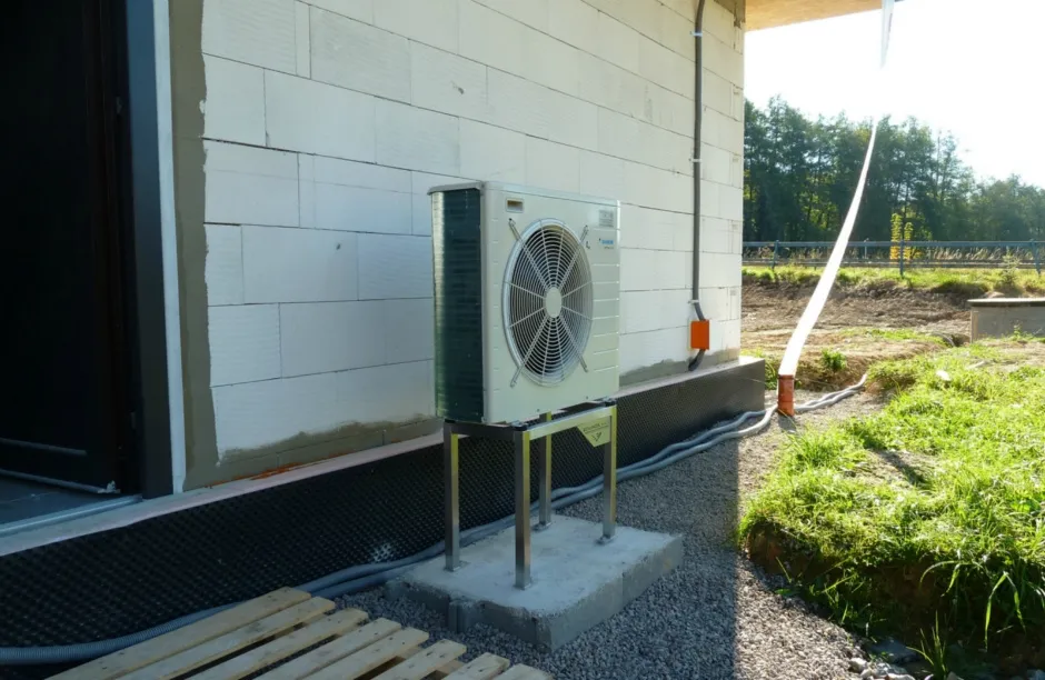 Tepelné čerpadlo vzduch voda Daikin Altherma LT 8kW s chladením rodinný dom Hriňová