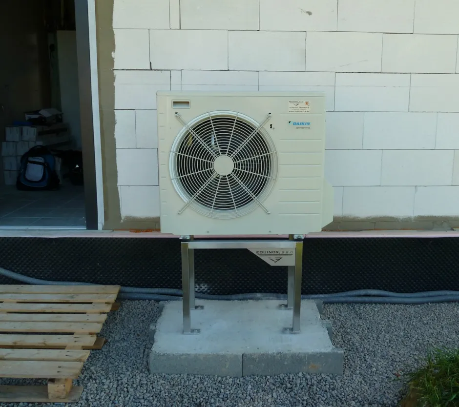Tepelné čerpadlo vzduch voda Daikin Altherma LT 8kW s chladením rodinný dom Hriňová