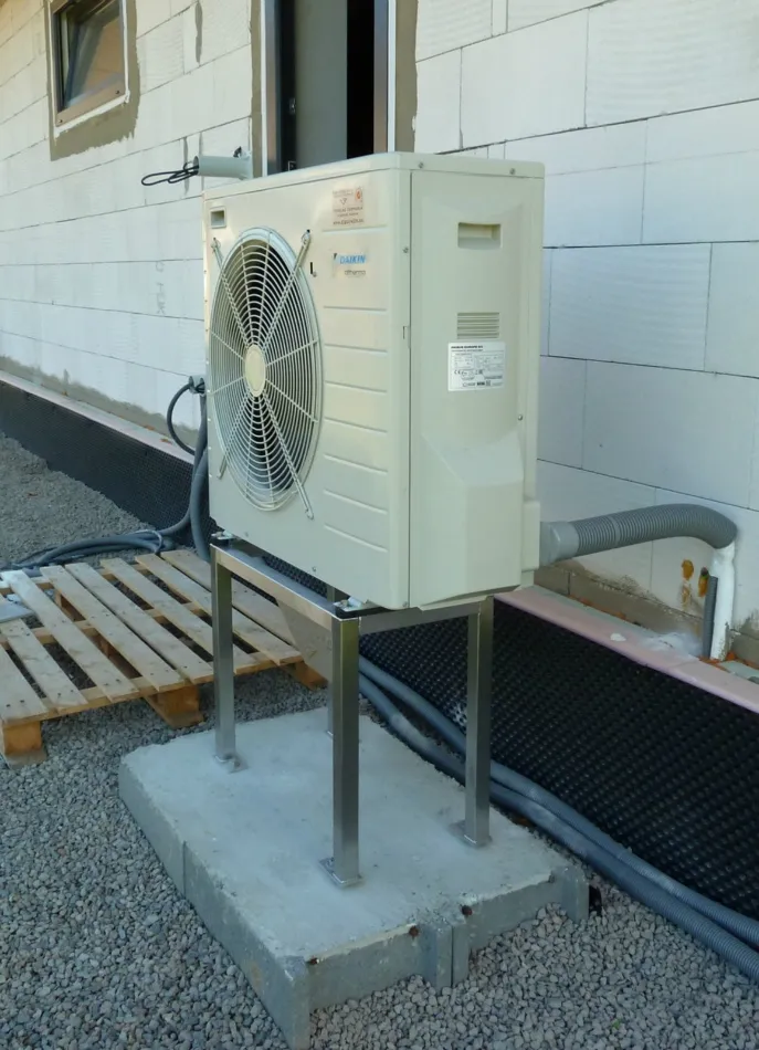 Tepelné čerpadlo vzduch voda Daikin Altherma LT 8kW s chladením rodinný dom Hriňová