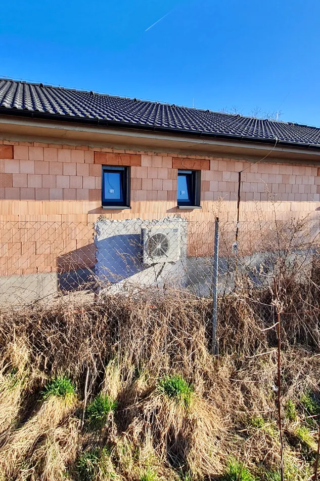 Tepelné čerpadlo vzduch voda Daikin Altherma LT 8kW s chladením rodinný dom Janíkovce