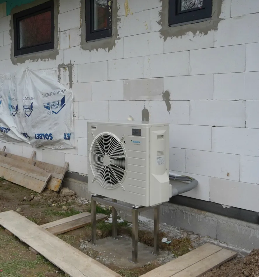 Tepelné čerpadlo vzduch voda Daikin Altherma LT 8kW s chladením rodinný dom Kosorín