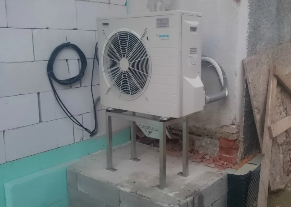 Tepelné čerpadlo vzduch voda Daikin Altherma LT 8kW s chladením rodinný dom Levice