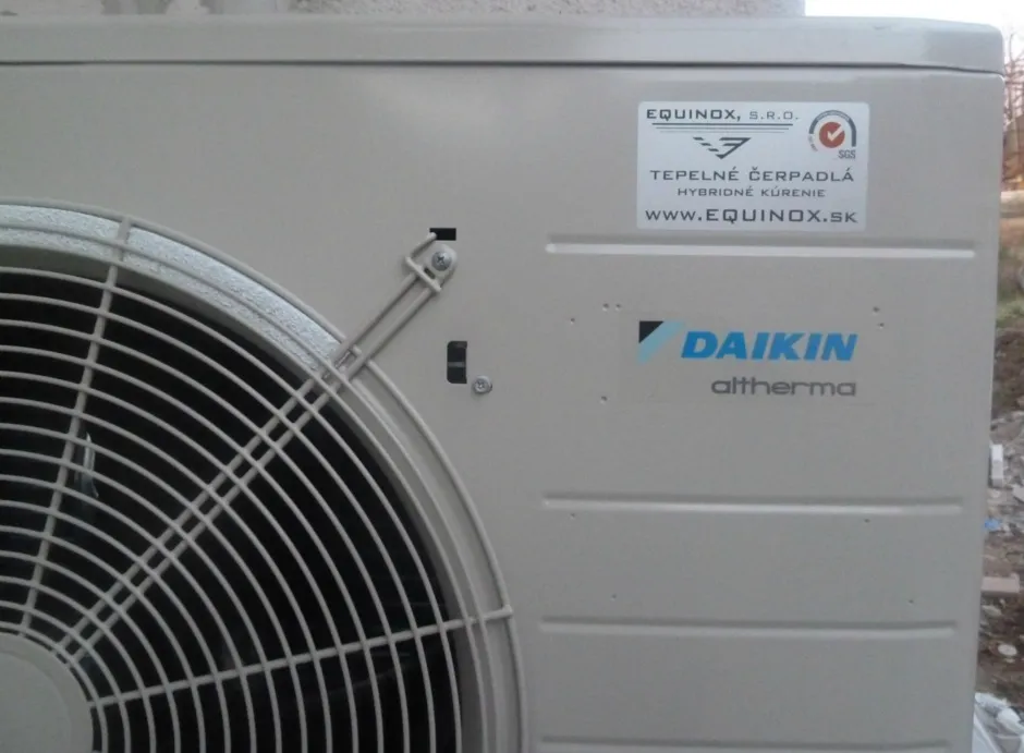 Tepelné čerpadlo vzduch voda Daikin Altherma LT 8kW s chladením rodinný dom Levice