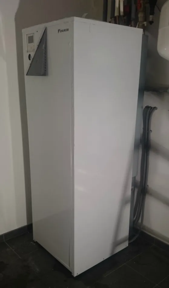 Tepelné čerpadlo vzduch voda Daikin Altherma LT 8kW s chladením rodinný dom Levice