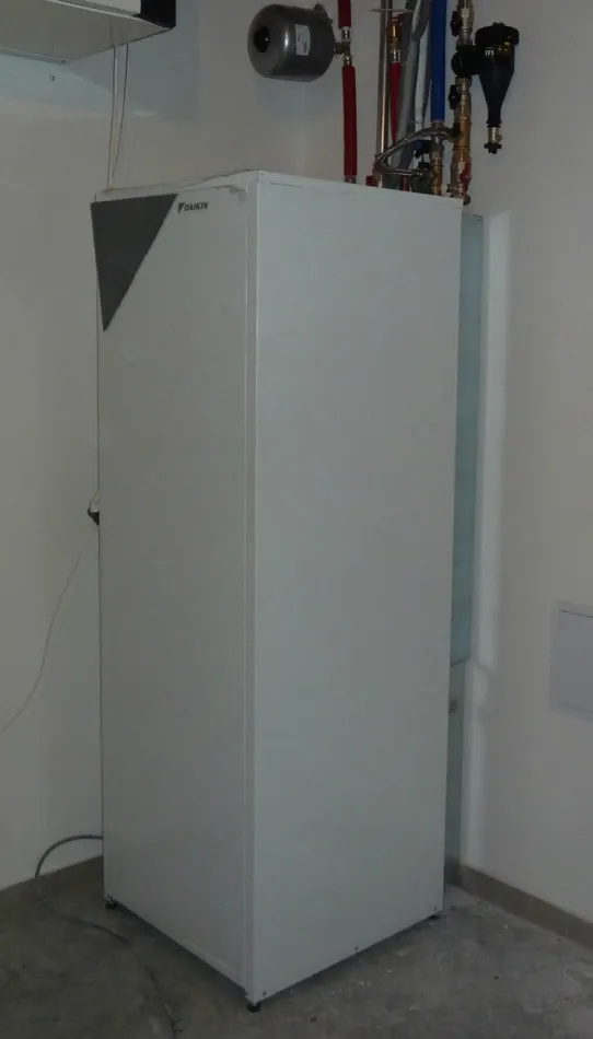 Tepelné čerpadlo vzduch voda Daikin Altherma LT 8kW s chladením rodinný dom Lučenec