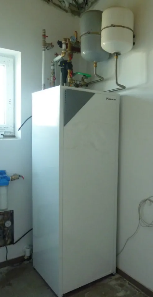 Tepelné čerpadlo vzduch voda Daikin Altherma LT 8kW s chladením rodinný dom Lučenec