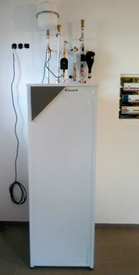 Tepelné čerpadlo vzduch voda Daikin Altherma LT 8kW s chladením rodinný dom Lučenec
