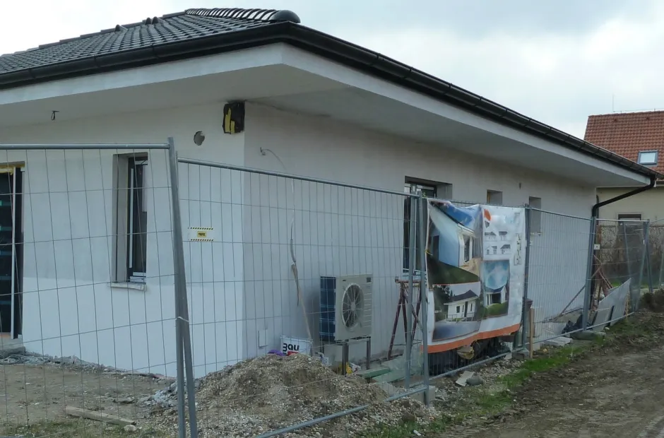 Tepelné čerpadlo vzduch voda Daikin Altherma LT 8kW s chladením rodinný dom Malinovo