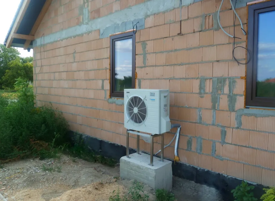 Tepelné čerpadlo vzduch voda Daikin Altherma LT 8kW s chladením rodinný dom Miloslavov